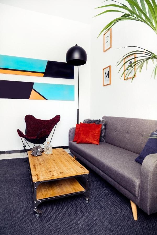 Behouse Plaza Del Salvador * Sevilla